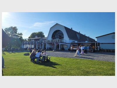 Friday Night Food Trucks, Live Music & Farmers Market at Millbrook Vineyards & Winery