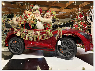 The Nostalgia of Christmas Comes to Life at Down to Earth Living